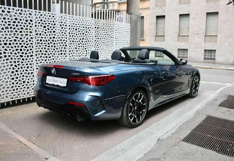 Usata BMW 430 Cabriolet M Sport 245 CV (180 kW) 2024 Arctic race blue met. Cabrio