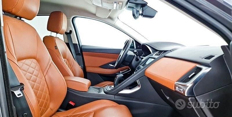 Usata Jaguar E-Pace 249 CV (183 kW) 2018 Grigio SUV