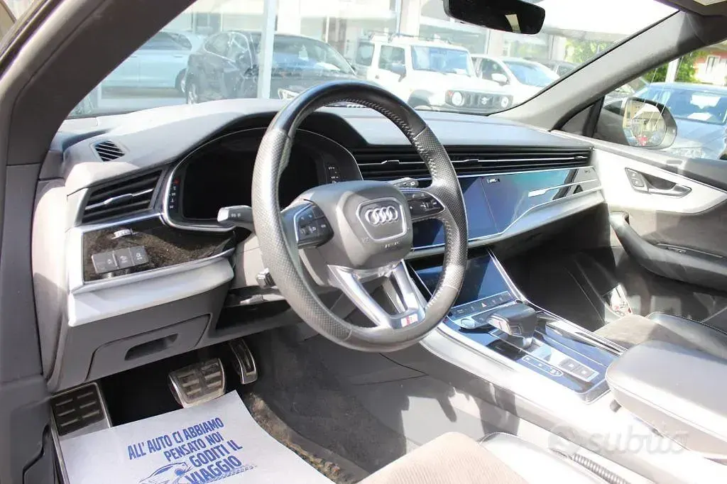 Usata Audi Q8 Sport 286 CV (210 kW) 2019 Nero SUV