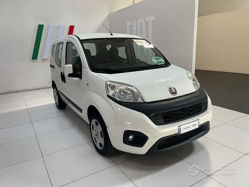 Usata Fiat Qubo Lounge 77 CV (56 kW) 2019 Bianco Monovolume