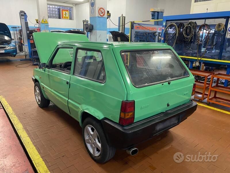 Usata Fiat Panda 54 CV (39 kW) 2001 Verde Utilitaria