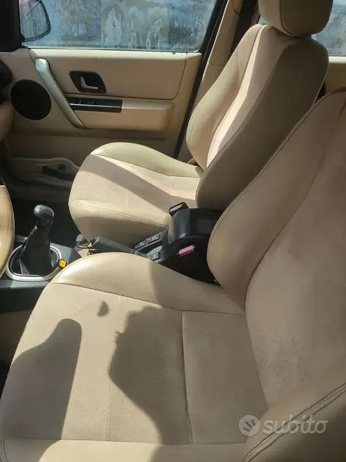 Usata Land Rover Freelander 111 CV (81 kW) 2005 Grigio SUV