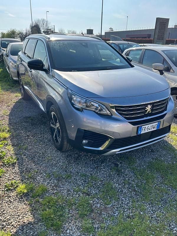 Usata Peugeot 5008 Allure 131 CV (96 kW) 2018 Rosso SUV