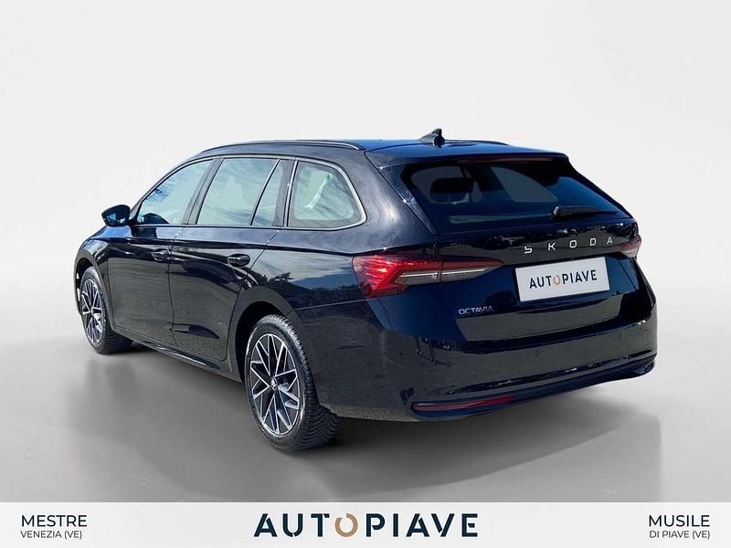 Usata Skoda Octavia Executive 150 CV (110 kW) 2025 Nero Station wagon