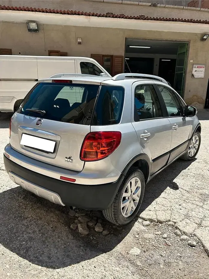Usata Fiat Sedici Emotion 135 CV (99 kW) 2013 SUV