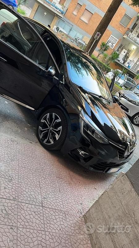 Usata Renault Clio V 115 CV (84 kW) 2020 Nero Berlina