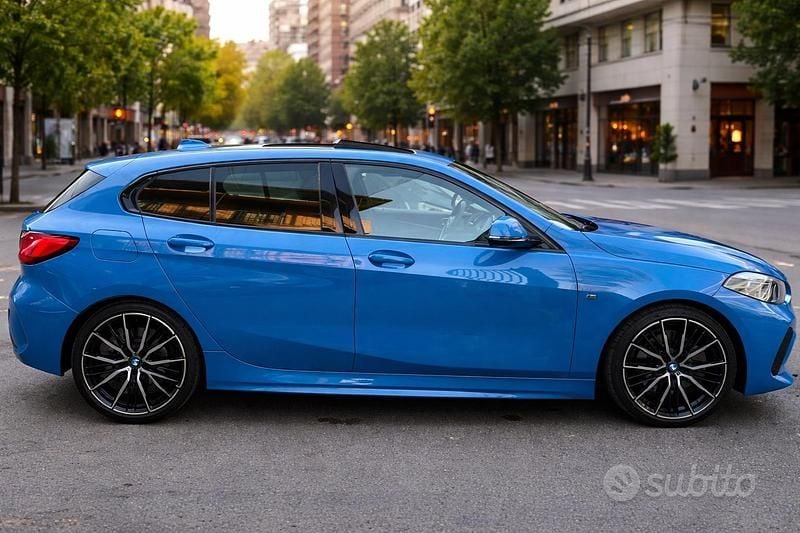 Usata BMW 118 M Sport 150 CV (110 kW) 2020 Blu/azzurro Utilitaria