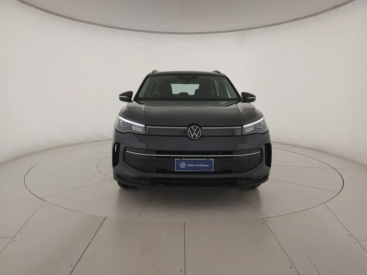 Usata VW Tiguan Life 150 CV (110 kW) 2025 Dolphin grey metallizzato SUV