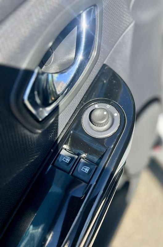 Usata Renault Clio IV 73 CV (53 kW) 2014 Other Berlina