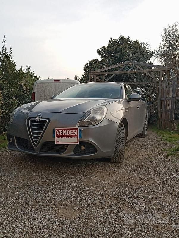 Usata Alfa Romeo Giulietta 2010 Grigio Utilitaria