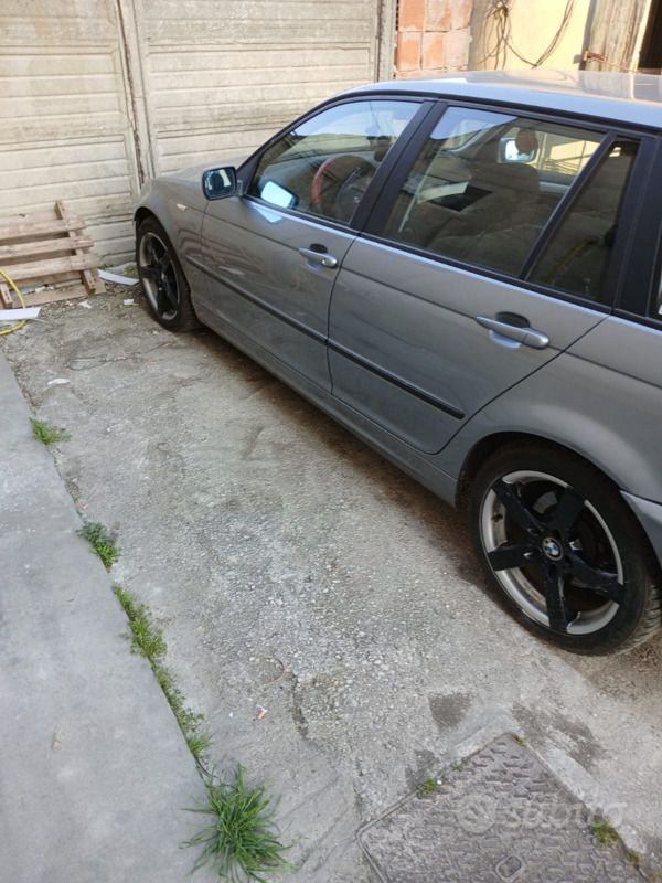 Usata BMW 320 150 CV (110 kW) 2004 Grigio Station wagon