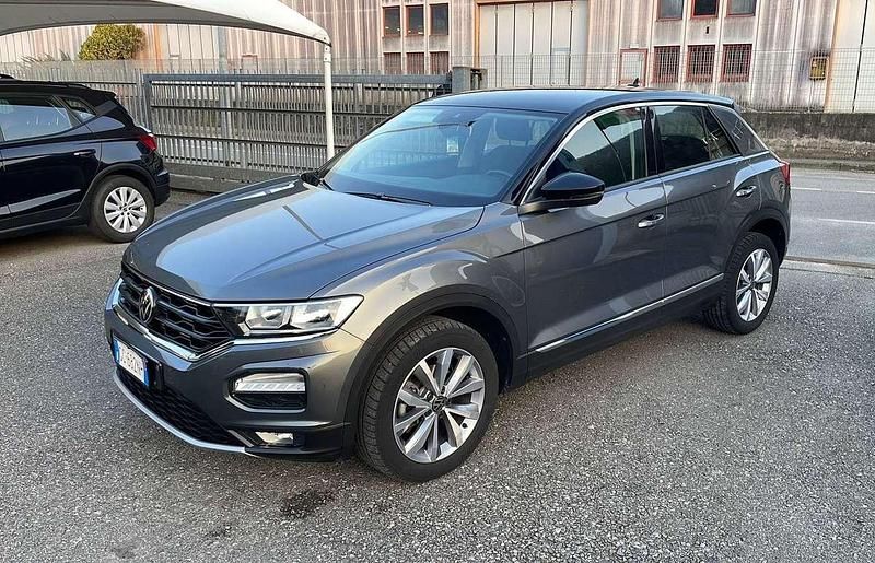 Usata VW T-Roc Style 110 CV (80 kW) 2020 Grigio SUV