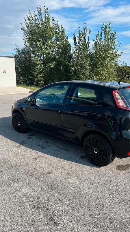 Usata Fiat Punto 2011 Nero Utilitaria