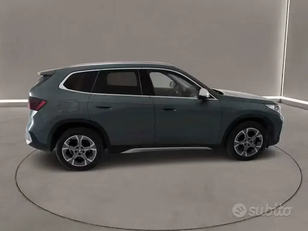 Usata BMW X1 Luxury Line 150 CV (110 kW) 2023 Verde SUV