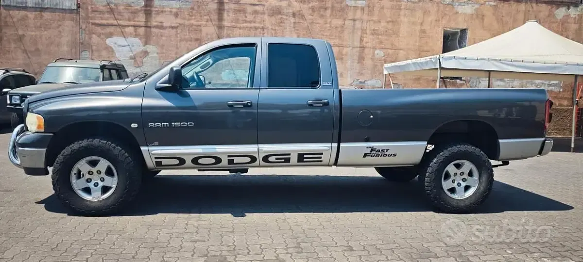 Usata Dodge Ram 245 CV (180 kW) 2002 Grigio Pick-up