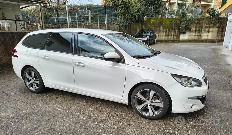 Usata Peugeot 308 SW 120 CV (88 kW) 2017 Bianco Station wagon