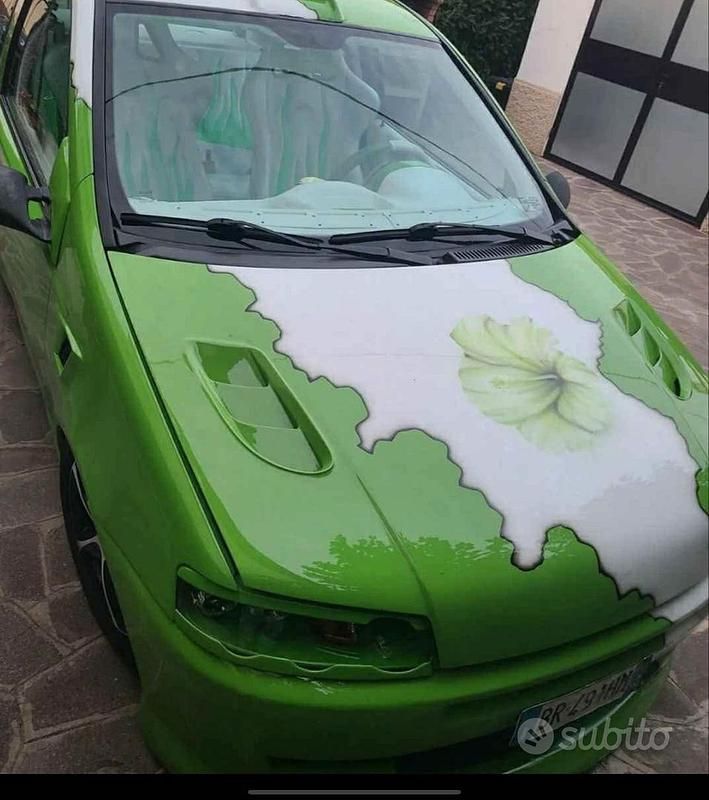 Verde Usata 2001 Fiat Punto Due volumi | 4999 € - Immagine 1/4