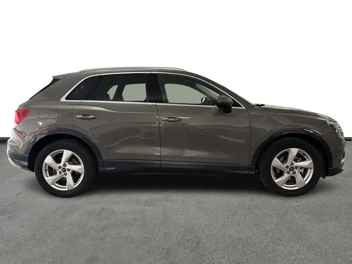 Usata Audi Q3 Business 150 CV (110 kW) 2025 Grigio SUV