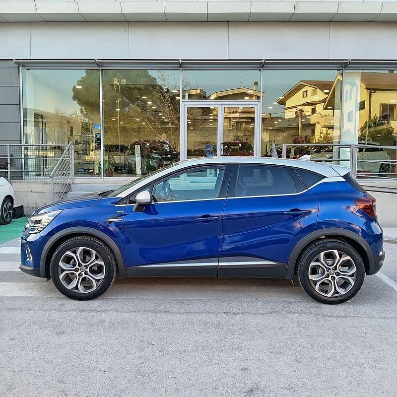 Usata Renault Captur Intens 116 CV (85 kW) 2020 Blu SUV