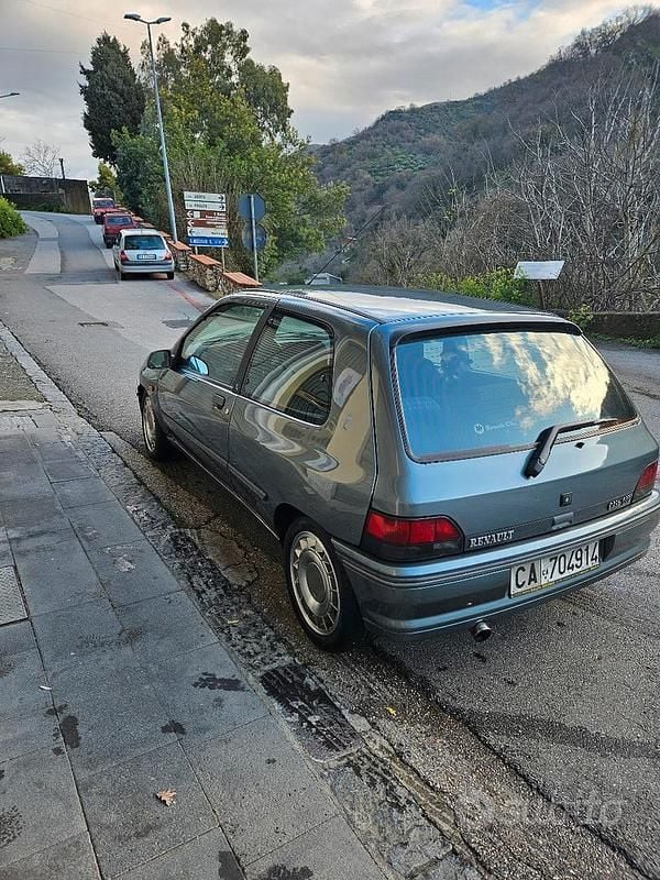 Usata Renault Clio 1992 Berlina