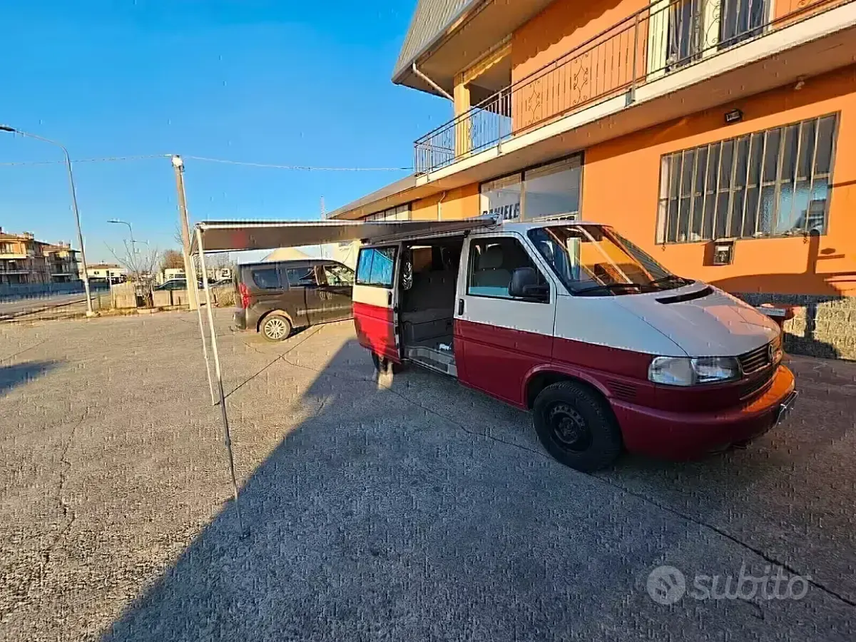 Usata VW Caravelle 102 CV (75 kW) 1996 Bianco Berlina