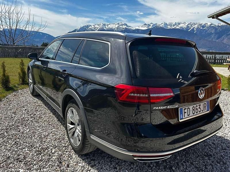 Usata VW Passat Alltrack 190 CV (139 kW) 2016 Nero Station wagon