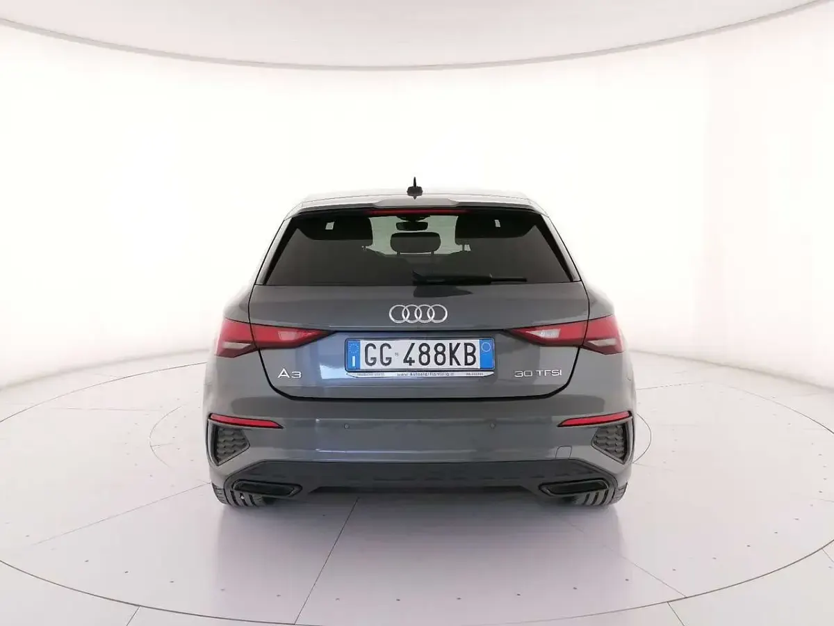 Usata Audi A3 S-Line 110 CV (80 kW) 2021 Grigio Berlina