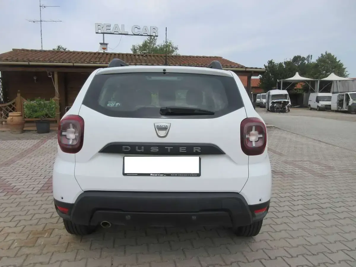 Usata Dacia Duster Essentiel 116 CV (85 kW) 2019 Bianco SUV