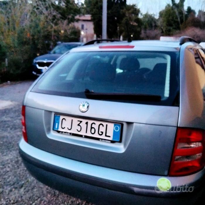 Usata Skoda Fabia 101 CV (74 kW) 2003 Blu Station wagon