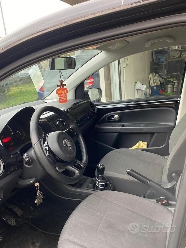 Usata VW up! 2015 Nero Utilitaria