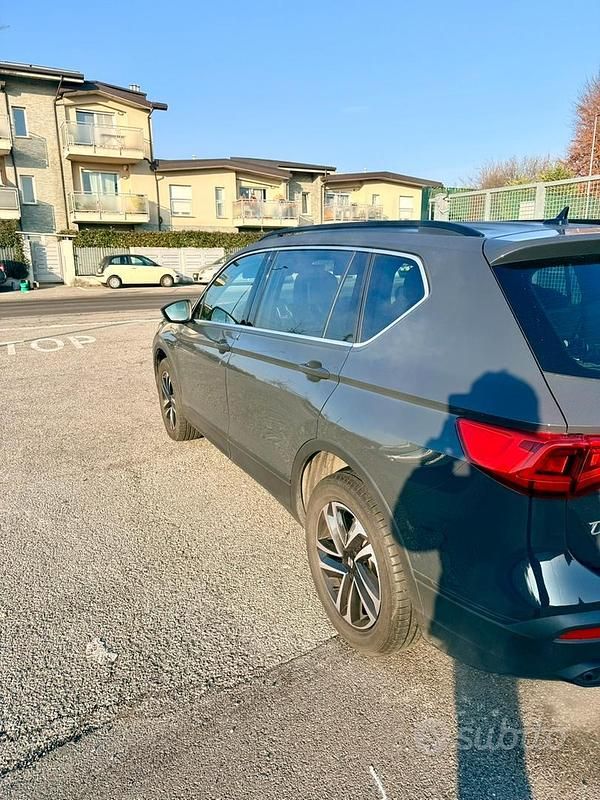 Usata Seat Tarraco Business 150 CV (110 kW) 2024 Grigio SUV