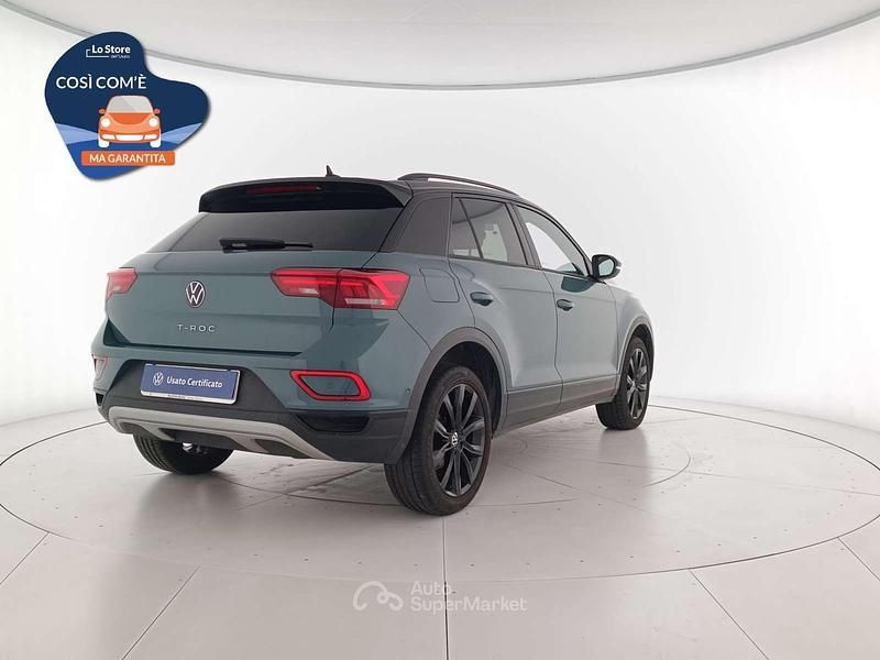 Usata VW T-Roc Style 150 CV (110 kW) 2023 Petroleum blue metallizzato ne SUV