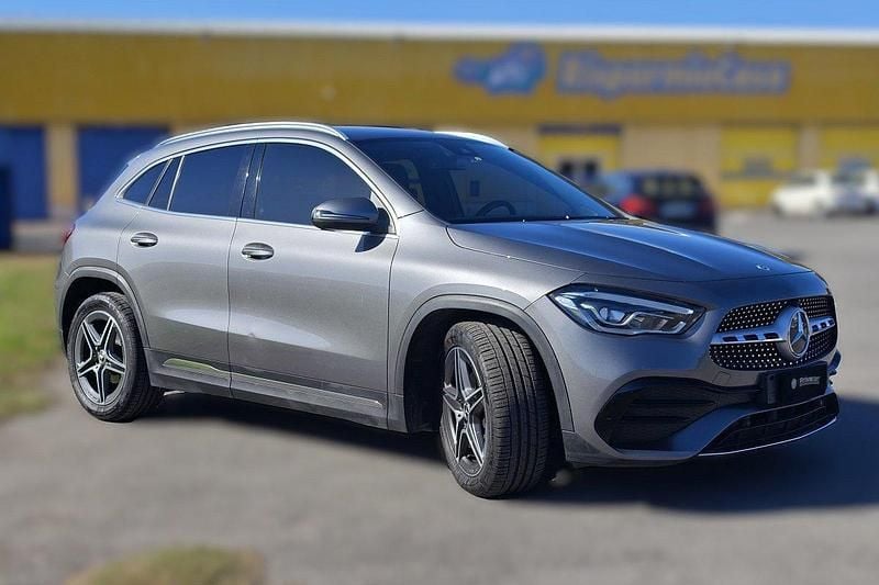 Usata Mercedes GLA200 Premium 150 CV (110 kW) 2020 Grigio SUV