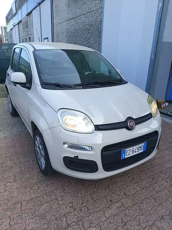 Usata Fiat Panda Lounge 80 CV (58 kW) 2015 Utilitaria
