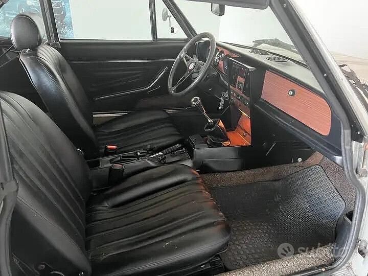 Usata Fiat 124 Spider 104 CV (76 kW) 1982 Grigio Cabrio