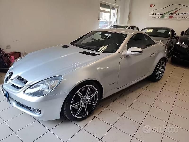 Usata Mercedes SLK200 183 CV (134 kW) 2011 Grigio Cabrio