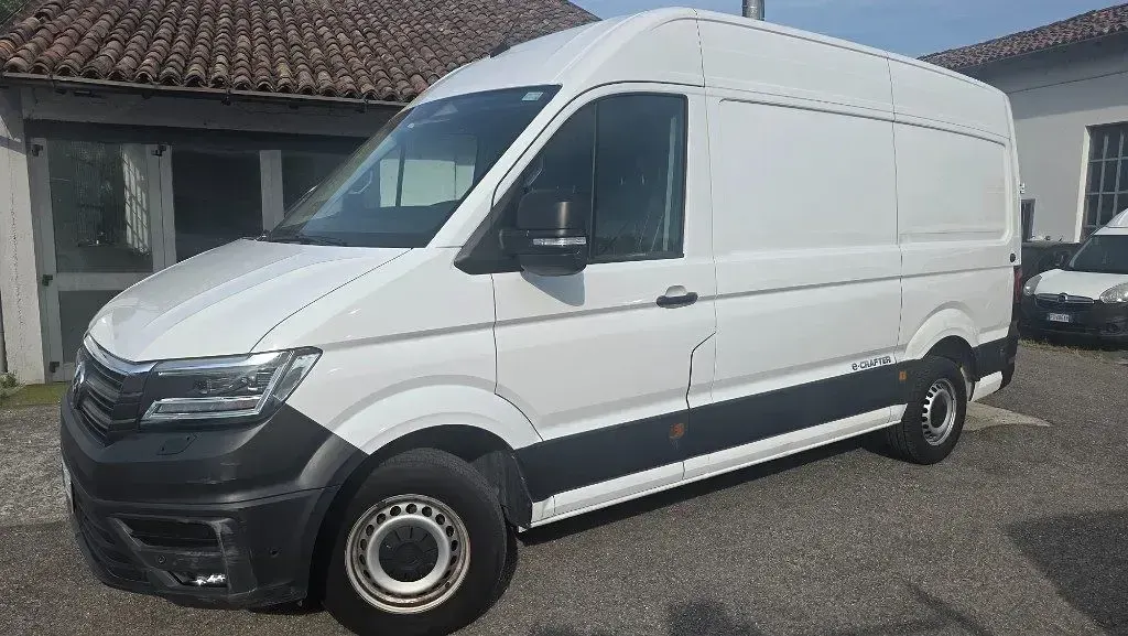 Usata VW e-Crafter 100 kW (136 CV) 2022 Bianco / pastello Furgone