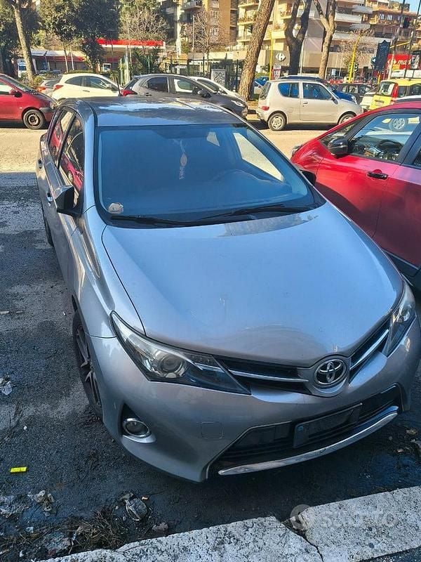 Usata Toyota Auris 90 CV (66 kW) 2014