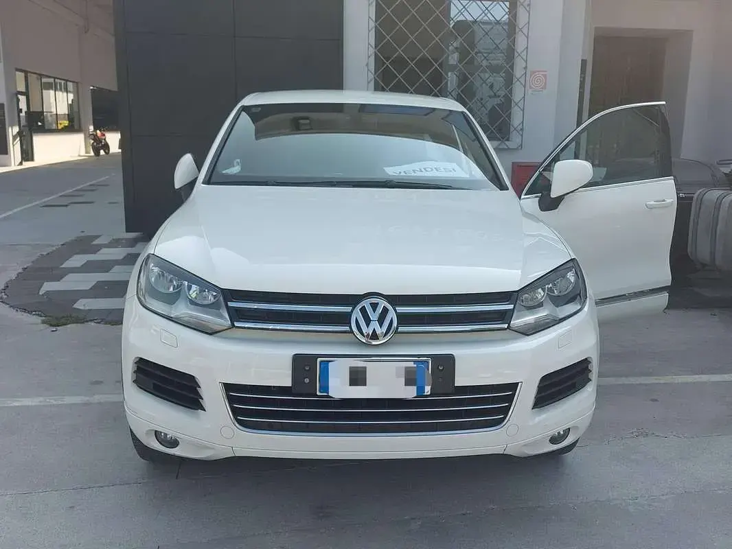 Usata VW Touareg 239 CV (175 kW) 2011 Bianco SUV