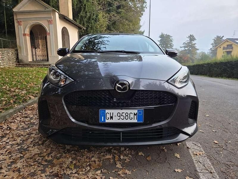 Usata Mazda 2 Center-Line 92 CV (67 kW) 2024 Grigio Utilitaria