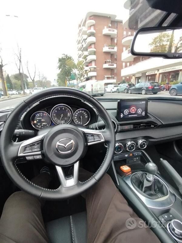 Argento Usata 2024 Mazda MX5 Prime-Line Cabrio | 28.700 € (Buon prezzo) - Immagine 1/4