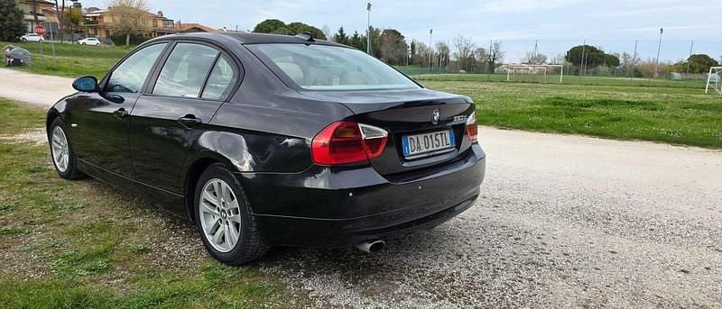 Usata BMW 320 163 CV (119 kW) 2006 Nero Berlina