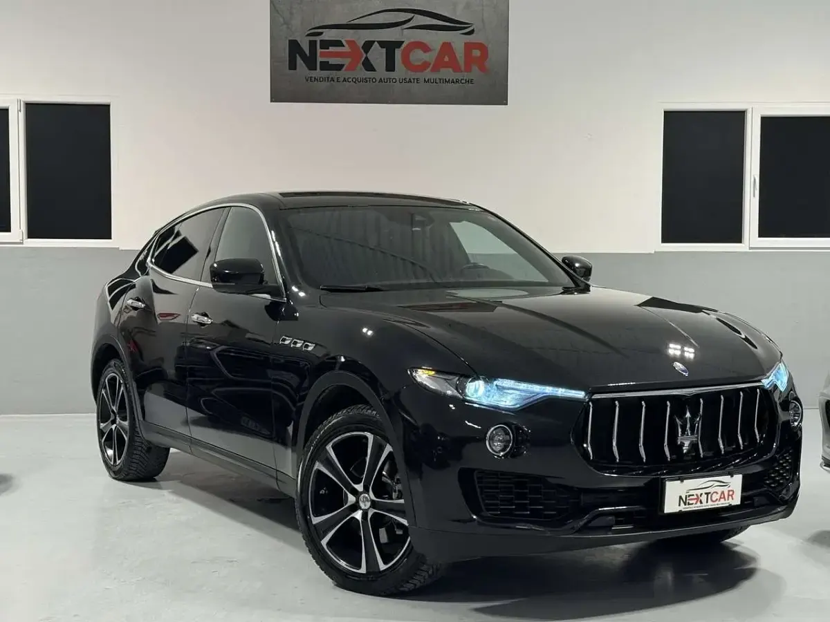 Usata Maserati Levante GranLusso 275 CV (202 kW) 2020 Nero SUV