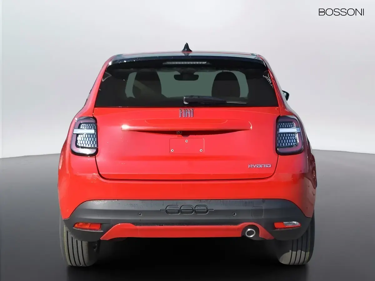 Usata Fiat 600 La Prima 110 CV (80 kW) 2025 Rosso SUV