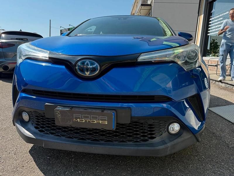 Usata Toyota C-HR Lounge 98 CV (72 kW) 2019 Blu SUV
