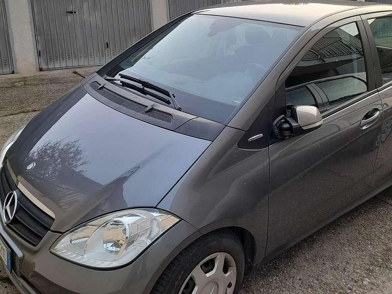 Usata Mercedes A160 Executive 82 CV (60 kW) 2012 Grigio Monovolume