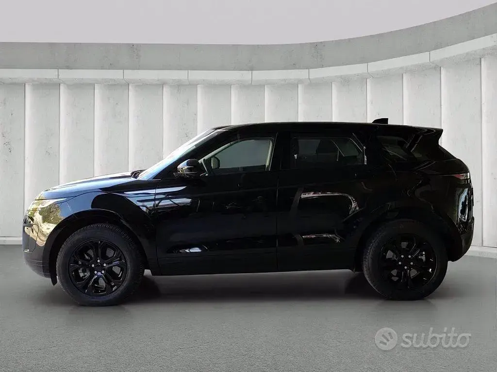 Usata Land Rover Range Rover evoque 300 CV (220 kW) 2020 Narvik black SUV