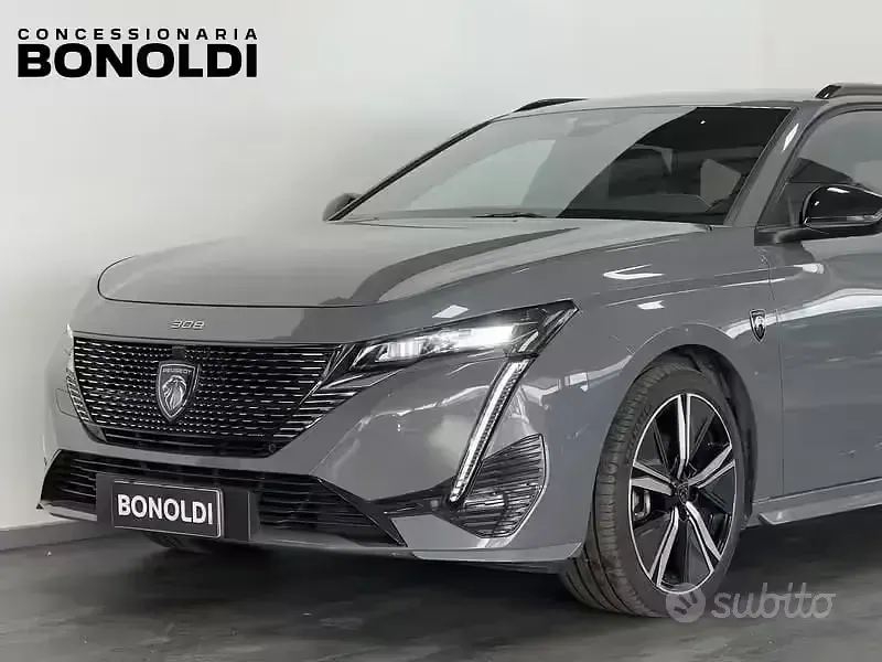 Usata Peugeot 308 GT 131 CV (96 kW) 2024 Grigio Station wagon