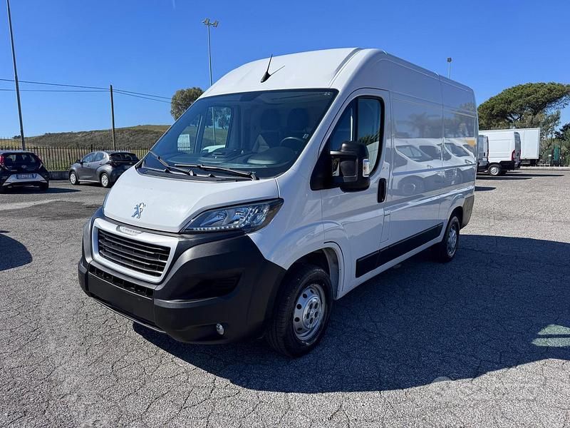 Usata Peugeot Boxer S 140 CV (102 kW) 2022 Bianco Furgone