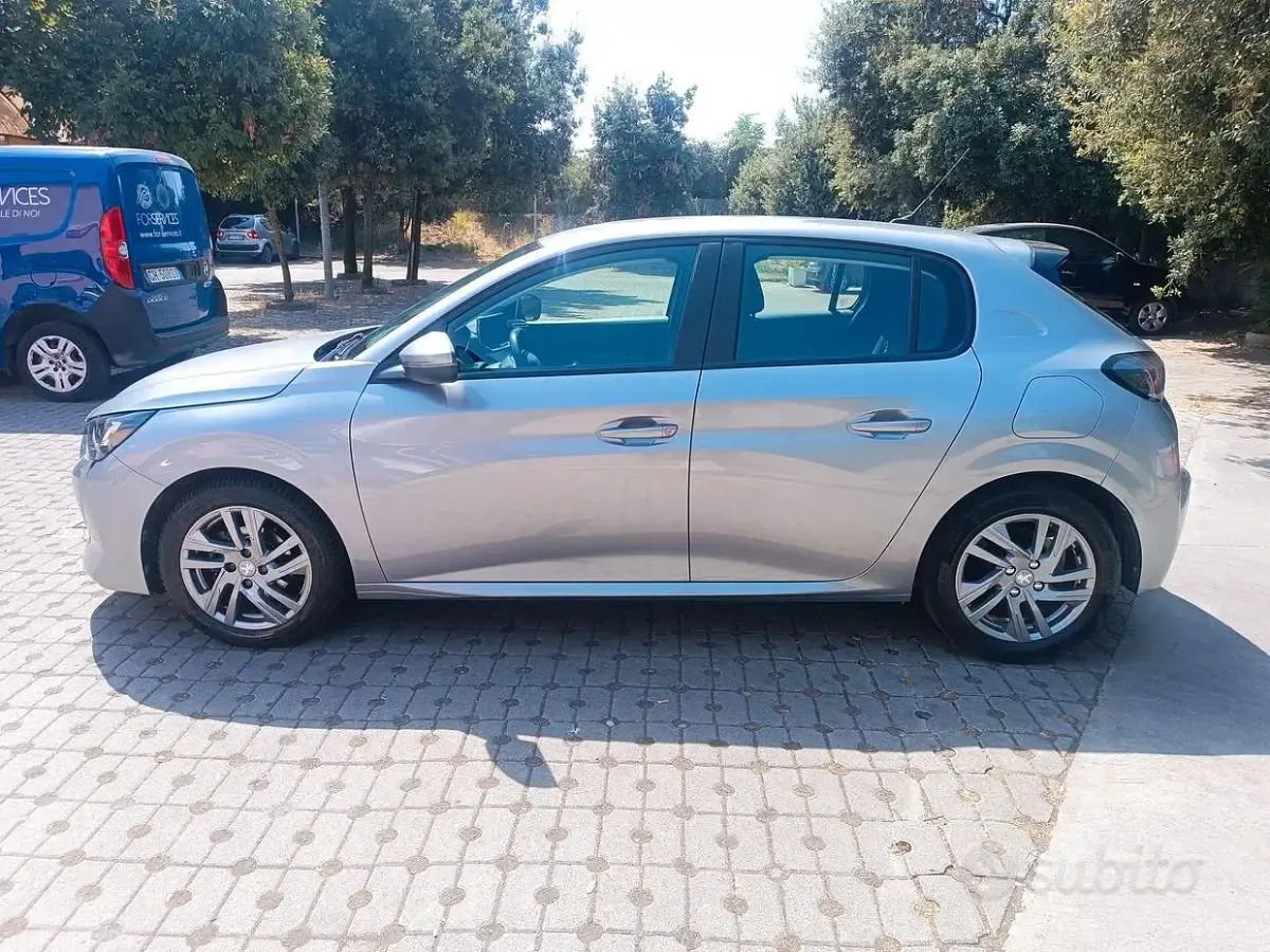 Usata Peugeot 208 Active 75 CV (55 kW) 2021 Grigio Utilitaria